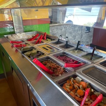 Salsa Verde Restaurant - The salsa bar - Mexican Near Me - Tucson, Arizona