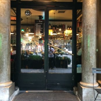 Bar Mut - Entrance of the great BarMut restaurant - Wine Bars Near Me - Barcelona, B