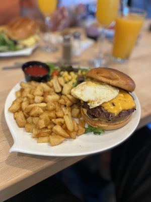 Popping Yolk Cafe by null