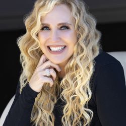 Susan Pazak, PhD - Clinical Psychologist and Coach