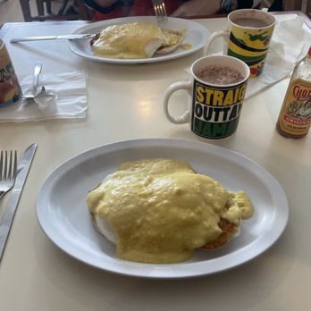 Main Street Diner - Best Eggs Benedict in town - Diners Near Me - Saint Peters, Missouri