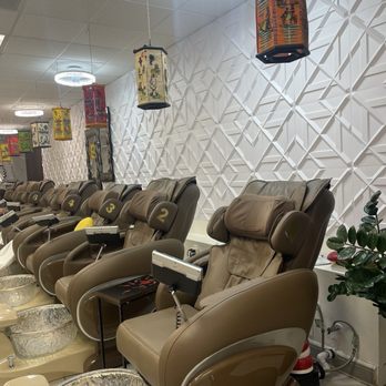 Desert Nails & Spa - Tons of massage chairs for pedicure treatments! - Nail Salons Near Me - Palm Desert, California Desert Nails & Spa - Tons of massage chairs for pedicure treatments! - Nail Salons Near Me - Palm Desert, California