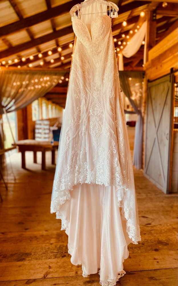 LIN’S ALTERATIONS Updated August 2024 14 Reviews 535 Riverstone