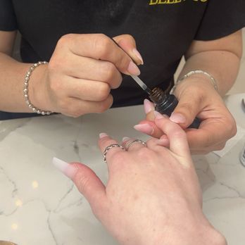 Bellagio Nail Bar & Lashes - Nail Salons Near Me - Franklin, Massachusetts
