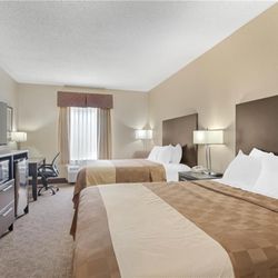 Best Western Teal Lake Inn - Two Queen Guest Room