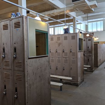 Caltech Braun Athletic Center - Lockers - Gyms Near Me - Pasadena, California