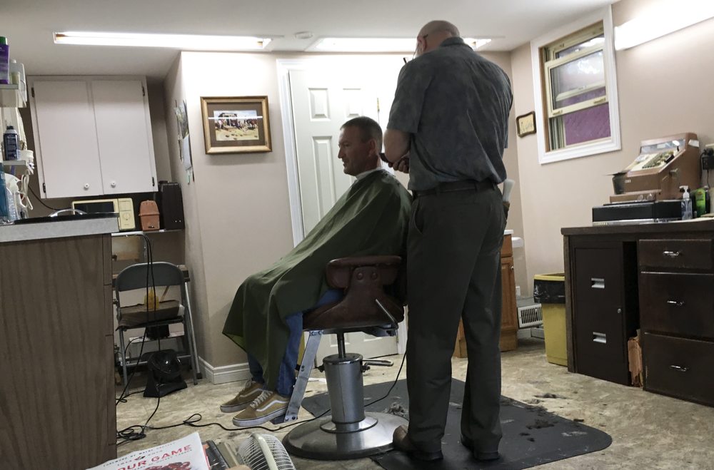 FRIENDLY CORNER BARBER SHOP 791 Lock Street, Peterborough, Ontario