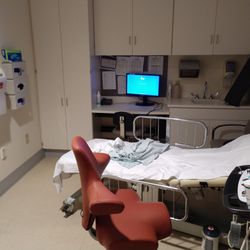 Musc Heart & Vascular Center - Echocardiogram room set up
