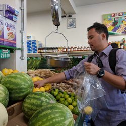 Union Street Produce Company - Lemons. 2 for $1.