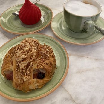 Bouchée Patisserie - Patisserie/Cake Shop Near Me - Houston, Texas