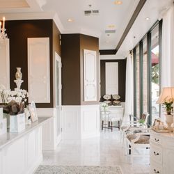EuroPhoria Medical & Personal Spa - EuroPhoria Medical & Personal Spa Lobby