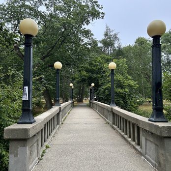 Deering Oaks Park - Parks Near Me - Portland, Maine Deering Oaks Park - Parks Near Me - Portland, Maine
