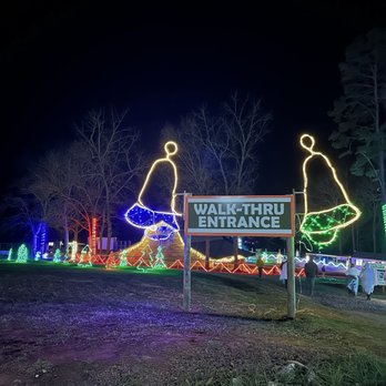 Atlanta Safari Park - Dec 22nd. Safari lights. - Petting Zoos Near Me - Commerce, Georgia