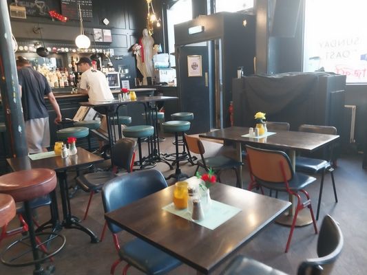 The Star of Bethnal Green by null