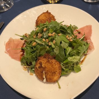 Pamplemousse Grille - Goat cheese and prosciutto salad - New American Near Me - Solana Beach, California