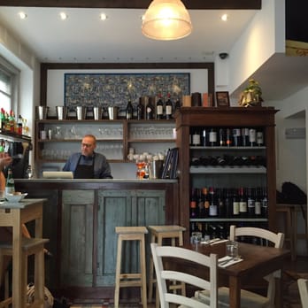 Winehouse Osteria - Small room, picture taken from the entrance. - Italian Near Me - Brussels, BRU Winehouse Osteria - Small room, picture taken from the entrance. - Italian Near Me - Brussels, BRU