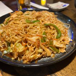 Sushi Moto - Chicken yakisoba-tasty w/a sweet tone