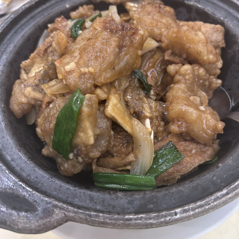 Purple Orchid - Grouper belly hot pot casserole (w bones) - Seafood Near Me - Richmond Hill, Ontario Purple Orchid - Grouper belly hot pot casserole (w bones) - Seafood Near Me - Richmond Hill, Ontario