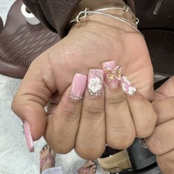 Nail Shop & Wax
