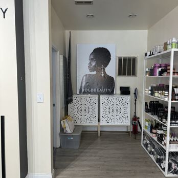 Black Beauty Collective - Cosmetics & Beauty Supply Near Me - Chicago, Illinois Black Beauty Collective - Cosmetics & Beauty Supply Near Me - Chicago, Illinois