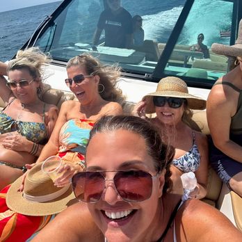 Charter Aperitivo - Boat Charters Near Me Charter Aperitivo - Boat Charters Near Me