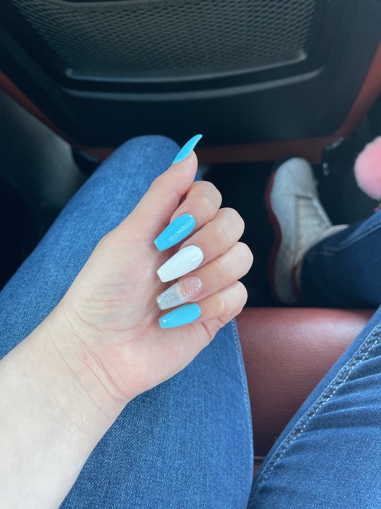 PRO NAILS Updated September 2024 17 Photos & 24 Reviews 2317 S