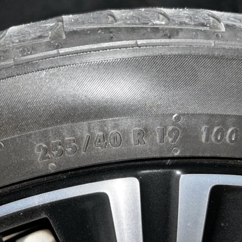 Lewis Mobile Tire Services With Roadside Assistance - The quickly mounted new tire - Roadside Assistance Near Me Lewis Mobile Tire Services With Roadside Assistance - The quickly mounted new tire - Roadside Assistance Near Me