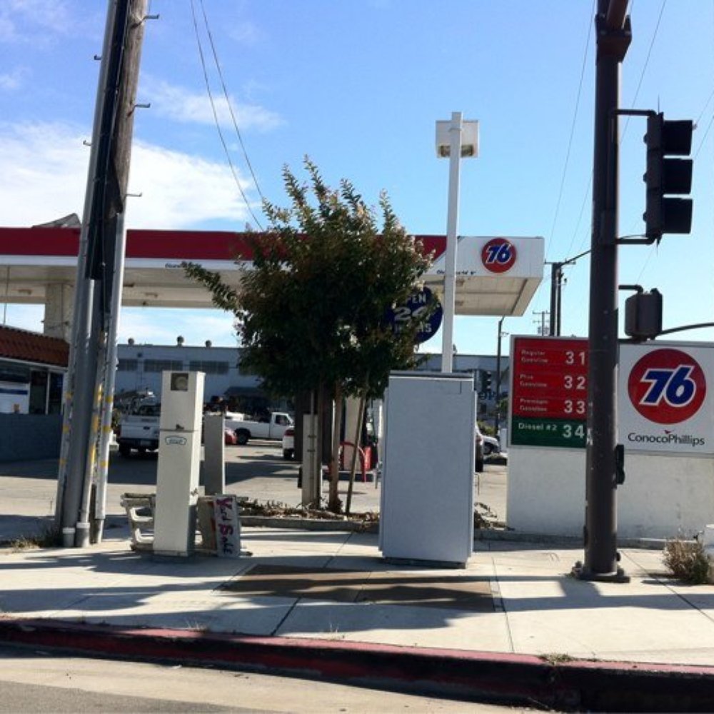 Union 76 Gas Station - Gas Stations Near Me - Berkeley, California