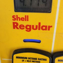 Kelly's Shell-Castaic