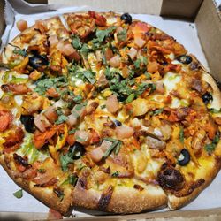 Small chicken tikka masala pizza