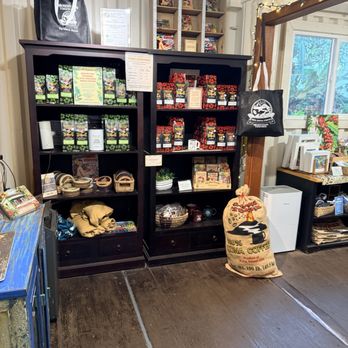Mountain Thunder Coffee Plantation - Coffee & Tea Near Me - Kailua-Kona, Hawaii