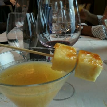 Dani's - Piña colada caramelizada - Signature Cuisine Near Me - Chañe, SG