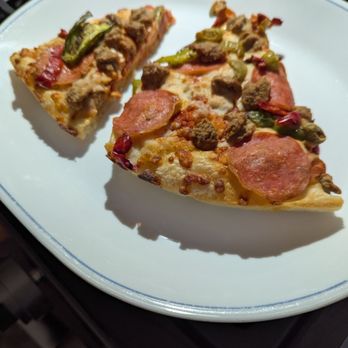 Pizza Hut - Hubby bought last night I'm having for breakfast good!!! Like the spicy sauce. - Pizza Near Me - Kodak, Tennessee Pizza Hut - Hubby bought last night I'm having for breakfast good!!! Like the spicy sauce. - Pizza Near Me - Kodak, Tennessee