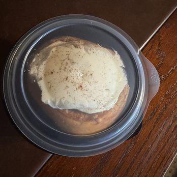 Mud and Char - Cinnamon Roll - Coffee & Tea Near Me - Downers Grove, Illinois Mud and Char - Cinnamon Roll - Coffee & Tea Near Me - Downers Grove, Illinois