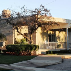 Sunny Day Care & Montessori - Front Porch