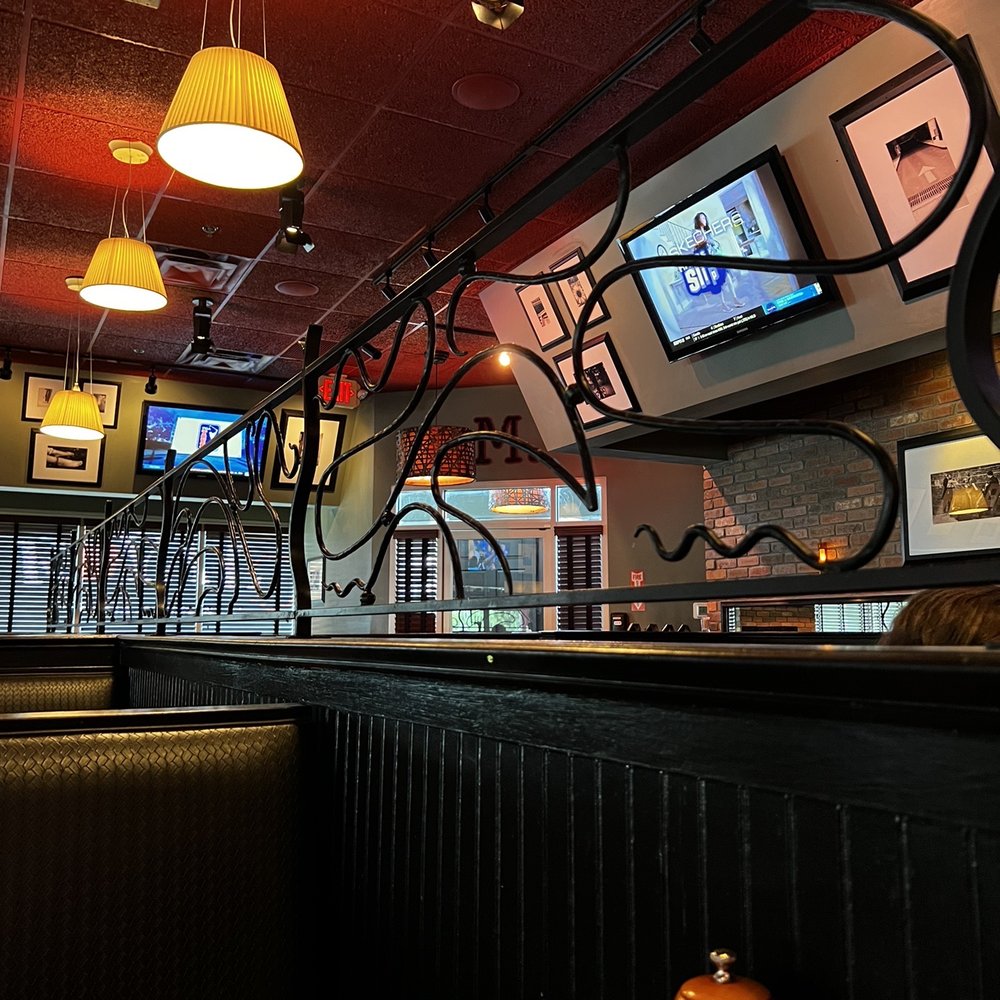 Marlow's Tavern - a view of the bar - New American Near Me - Marietta, Georgia Marlow's Tavern - a view of the bar - New American Near Me - Marietta, Georgia