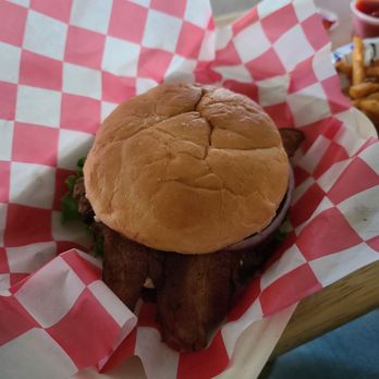 Rogue Burgers - Blue Cheese burger - Food Trucks Near Me - medford , Oregon