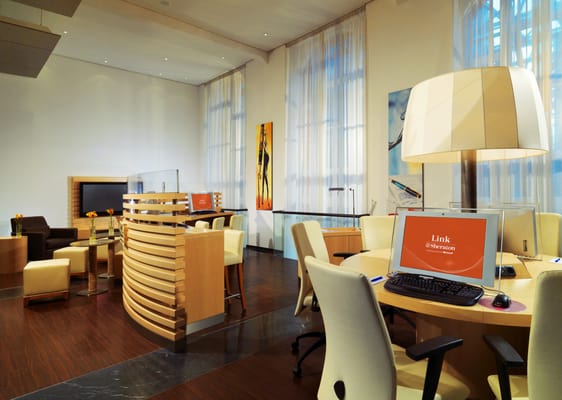Sheraton Hannover Pelikan Hotel by null