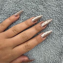Cat eye nails with polka dots Cat eye nails with polka dots