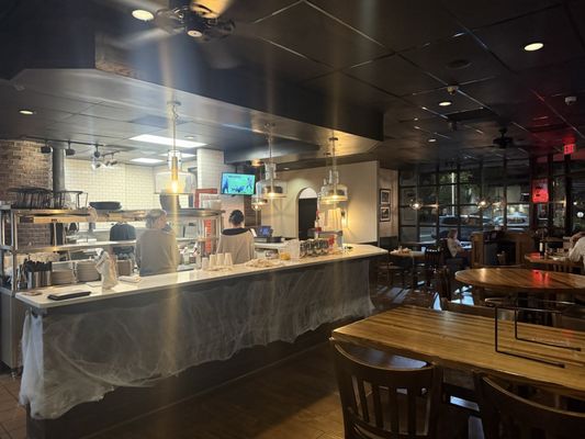 Za's on Devine by null