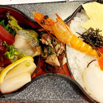 Yohei Sushi Restaurant - Chirashi Sushi. - Sushi Bars Near Me - Honolulu, Hawaii Yohei Sushi Restaurant - Chirashi Sushi. - Sushi Bars Near Me - Honolulu, Hawaii