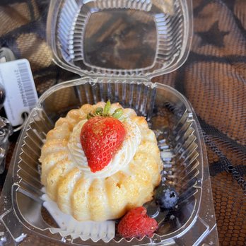Keto Bakery - Tres leches - Desserts Near Me - Orange, California