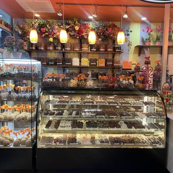 Scoops - Chocolate covered heaven - Ice Cream & Frozen Yogurt Near Me - Covington, Georgia