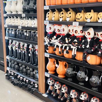 Safeway - Halloween stuff - Grocery Near Me - Gilbert, Arizona