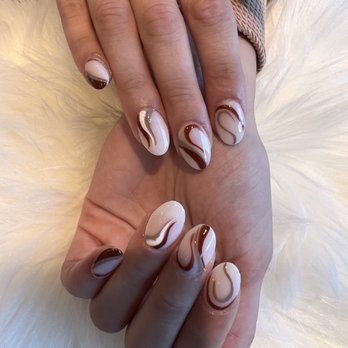 V360 Nail Lounge - Design up close - Nail Salons Near Me - Austin, Texas
