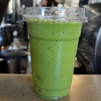 Bru Coffeehouse - Green Smoothie - Cafes Near Me - Atascadero, California