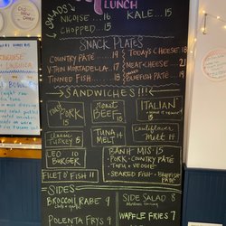 Mo's Lunch - Menu board
