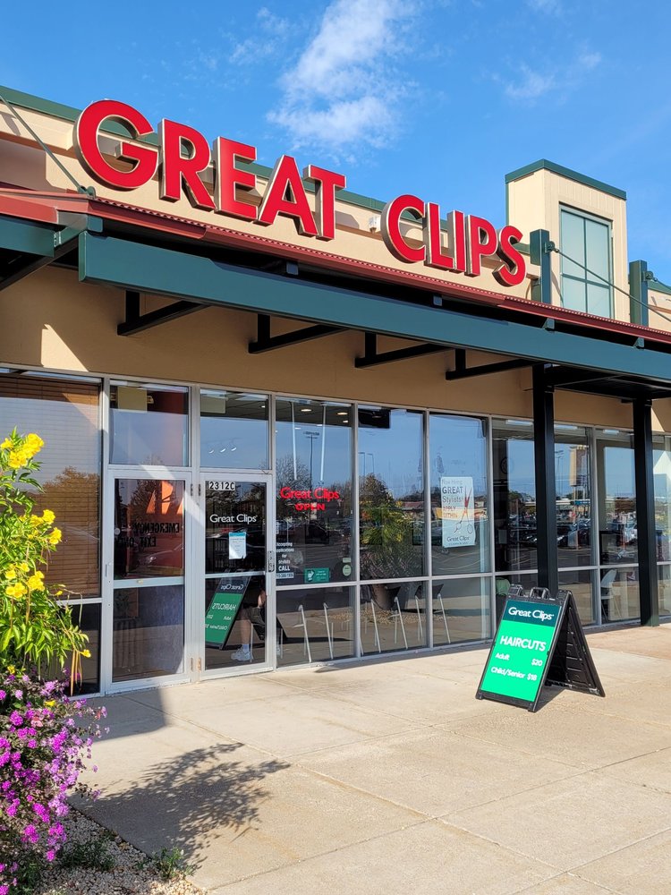 GREAT CLIPS Updated September 2024 11 Reviews 2312 Crest View Dr, Hudson, Wisconsin Hair