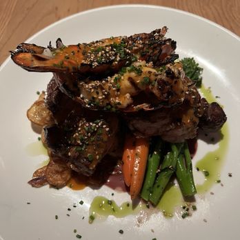 Roy's Waikoloa - Surf and Turf - Hawaiian Near Me - Waikoloa, Hawaii