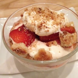 Strawberry cheesecake parfait